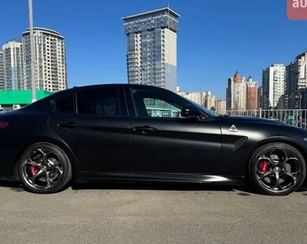 Чорний Альфа Ромео Джулія, об'ємом двигуна 2.9 л та пробігом 63 тис. км за 38500 $, фото 7 на Automoto.ua