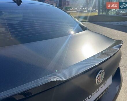 Чорний Альфа Ромео Джулія, об'ємом двигуна 2.9 л та пробігом 63 тис. км за 38500 $, фото 13 на Automoto.ua