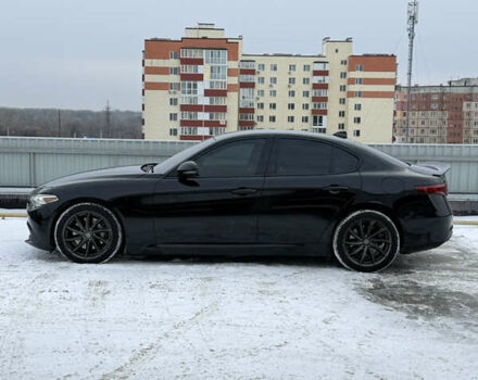 Чорний Альфа Ромео Джулія, об'ємом двигуна 2 л та пробігом 63 тис. км за 20900 $, фото 9 на Automoto.ua