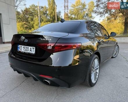 Альфа Ромео Джулія 2017 у Дніпро (Дніпропетровську) на Automoto.ua Чорний Альфа Ромео Джулія, об'ємом двигуна 2 л та пробігом 73 тис. км за 16900 $, фото 4 на Automoto.ua