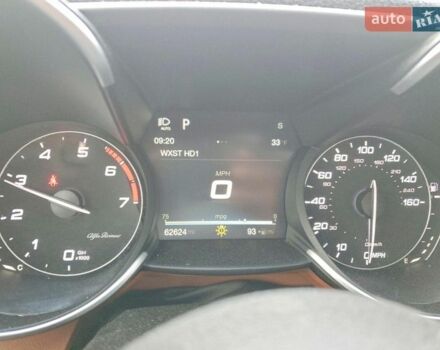 Чорний Альфа Ромео Джулія, об'ємом двигуна 2 л та пробігом 106 тис. км за 3500 $, фото 9 на Automoto.ua