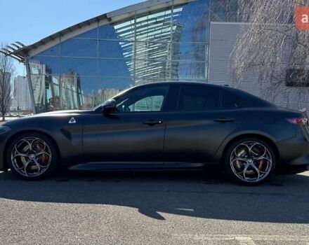 Чорний Альфа Ромео Джулія, об'ємом двигуна 2.9 л та пробігом 63 тис. км за 38500 $, фото 16 на Automoto.ua