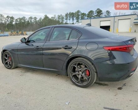 Чорний Альфа Ромео Джулія, об'ємом двигуна 2 л та пробігом 106 тис. км за 3500 $, фото 5 на Automoto.ua