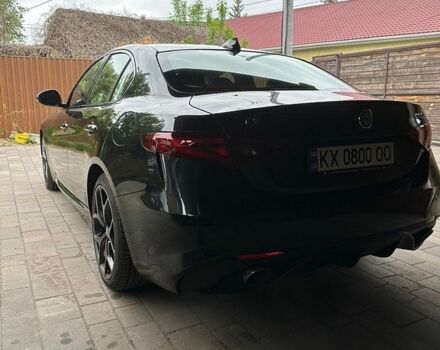 Чорний Альфа Ромео Джулія, об'ємом двигуна 2 л та пробігом 65 тис. км за 20500 $, фото 8 на Automoto.ua