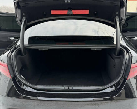 Чорний Альфа Ромео Джулія, об'ємом двигуна 2 л та пробігом 63 тис. км за 20900 $, фото 15 на Automoto.ua