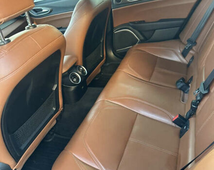 Черный Альфа Ромео Джулия, объемом двигателя 2 л и пробегом 78 тыс. км за 17500 $, фото 16 на Automoto.ua