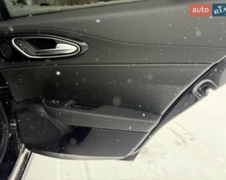 Чорний Альфа Ромео Джулія, об'ємом двигуна 2 л та пробігом 62 тис. км за 20500 $, фото 32 на Automoto.ua