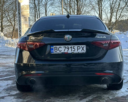 Черный Альфа Ромео Джулия, объемом двигателя 2 л и пробегом 78 тыс. км за 17500 $, фото 7 на Automoto.ua