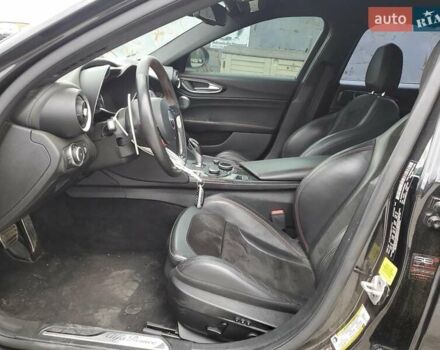 Чорний Альфа Ромео Джулія, об'ємом двигуна 2.89 л та пробігом 35 тис. км за 7000 $, фото 6 на Automoto.ua