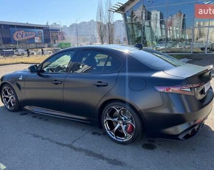 Чорний Альфа Ромео Джулія, об'ємом двигуна 2.9 л та пробігом 63 тис. км за 38500 $, фото 73 на Automoto.ua