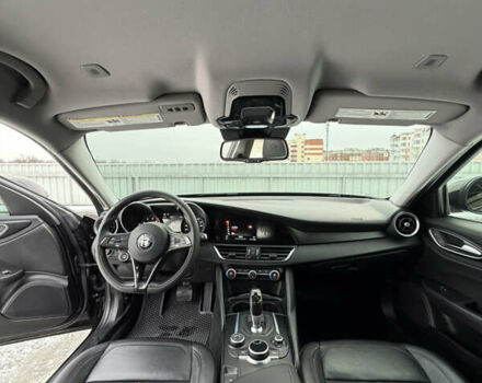 Чорний Альфа Ромео Джулія, об'ємом двигуна 2 л та пробігом 63 тис. км за 20900 $, фото 22 на Automoto.ua