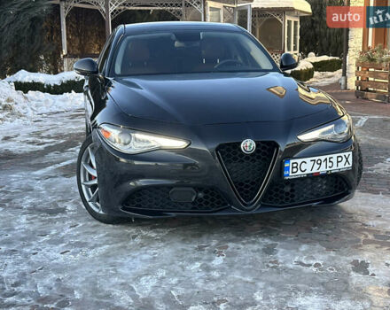 Черный Альфа Ромео Джулия, объемом двигателя 2 л и пробегом 78 тыс. км за 17500 $, фото 12 на Automoto.ua