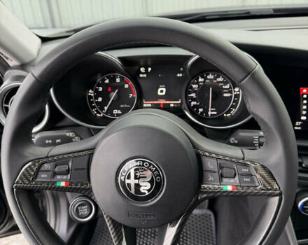 Чорний Альфа Ромео Джулія, об'ємом двигуна 2 л та пробігом 63 тис. км за 20900 $, фото 25 на Automoto.ua