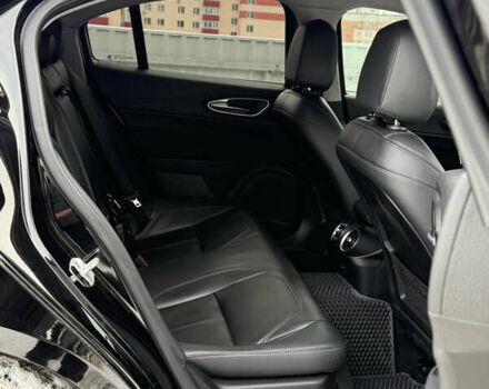 Чорний Альфа Ромео Джулія, об'ємом двигуна 2 л та пробігом 63 тис. км за 20900 $, фото 41 на Automoto.ua