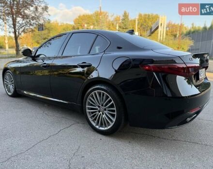 Альфа Ромео Джулія 2017 у Дніпро (Дніпропетровську) на Automoto.ua Чорний Альфа Ромео Джулія, об'ємом двигуна 2 л та пробігом 73 тис. км за 16900 $, фото 14 на Automoto.ua