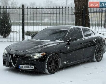 Чорний Альфа Ромео Джулія, об'ємом двигуна 2 л та пробігом 62 тис. км за 20500 $, фото 3 на Automoto.ua