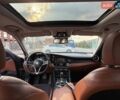 Черный Альфа Ромео Джулия, объемом двигателя 2 л и пробегом 195 тыс. км за 13000 $, фото 11 на Automoto.ua