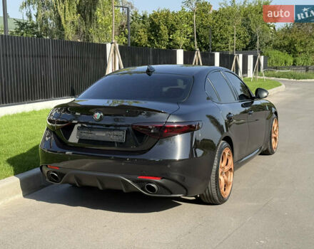 Альфа Ромео Джулия 2018 в Белой Церкве на Automoto.ua Черный Альфа Ромео Джулия, объемом двигателя 2 л и пробегом 75 тыс. км за 25500 $, фото 7 на Automoto.ua