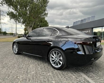 Чорний Альфа Ромео Джулія, об'ємом двигуна 2 л та пробігом 135 тис. км за 17000 $, фото 2 на Automoto.ua