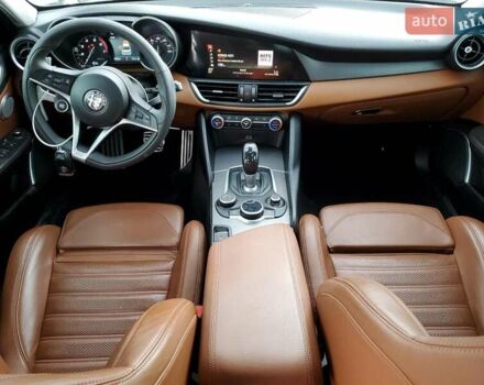 Альфа Ромео Джулия 2018 в Львове на Automoto.ua Черный Альфа Ромео Джулия, объемом двигателя 2 л и пробегом 128 тыс. км за 3800 $, фото 6 на Automoto.ua
