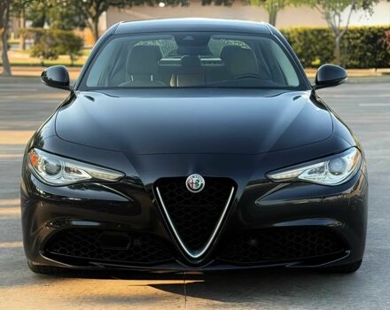 Черный Альфа Ромео Джулия, объемом двигателя 2 л и пробегом 45 тыс. км за 4100 $, фото 1 на Automoto.ua