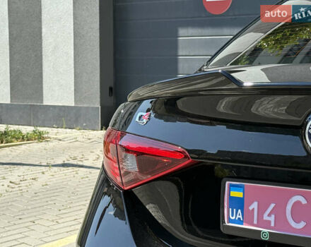 Черный Альфа Ромео Джулия, объемом двигателя 2 л и пробегом 86 тыс. км за 24900 $, фото 8 на Automoto.ua