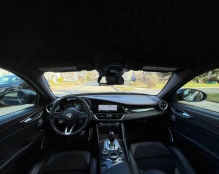 Черный Альфа Ромео Джулия, объемом двигателя 2.9 л и пробегом 30 тыс. км за 7300 $, фото 8 на Automoto.ua