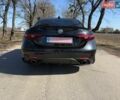 Черный Альфа Ромео Джулия, объемом двигателя 2 л и пробегом 73 тыс. км за 19000 $, фото 3 на Automoto.ua