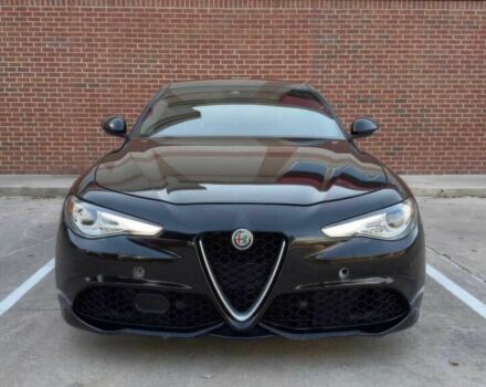 Черный Альфа Ромео Джулия, объемом двигателя 2.9 л и пробегом 33 тыс. км за 12500 $, фото 1 на Automoto.ua
