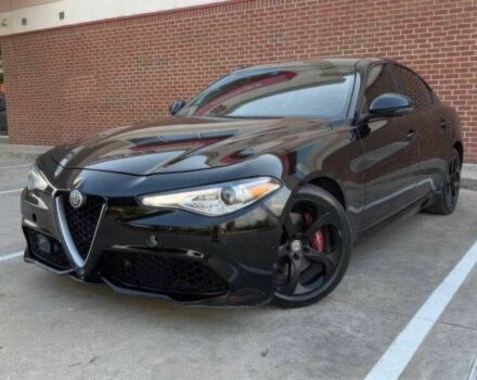 Чорний Альфа Ромео Джулія, об'ємом двигуна 2 л та пробігом 89 тис. км за 10700 $, фото 2 на Automoto.ua