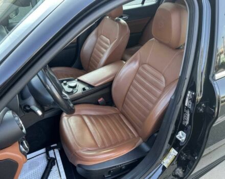 Черный Альфа Ромео Джулия, объемом двигателя 2 л и пробегом 46 тыс. км за 5100 $, фото 9 на Automoto.ua