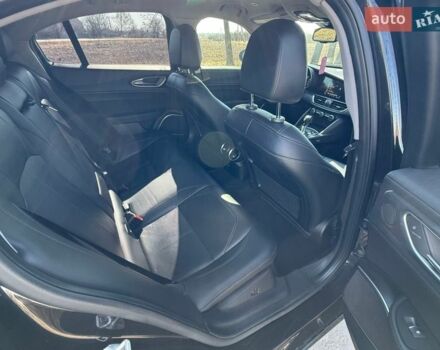 Черный Альфа Ромео Джулия, объемом двигателя 2 л и пробегом 73 тыс. км за 20500 $, фото 8 на Automoto.ua