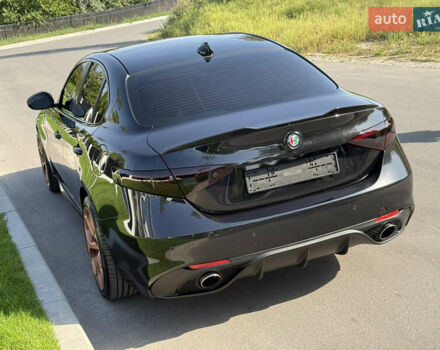 Альфа Ромео Джулия 2018 в Белой Церкве на Automoto.ua Черный Альфа Ромео Джулия, объемом двигателя 2 л и пробегом 75 тыс. км за 25500 $, фото 11 на Automoto.ua