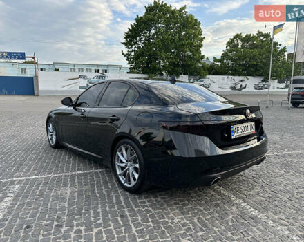 Альфа Ромео Джулія 2018 у Дніпро (Дніпропетровську) на Automoto.ua Чорний Альфа Ромео Джулія, об'ємом двигуна 2 л та пробігом 135 тис. км за 17000 $, фото 6 на Automoto.ua