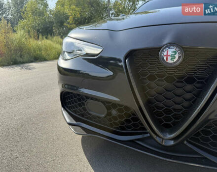 Альфа Ромео Джулия 2018 в Белой Церкве на Automoto.ua Черный Альфа Ромео Джулия, объемом двигателя 2 л и пробегом 75 тыс. км за 25500 $, фото 2 на Automoto.ua
