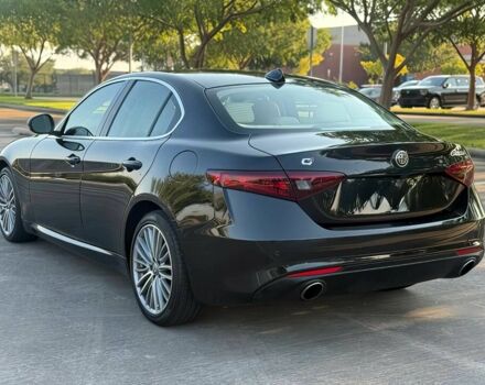 Черный Альфа Ромео Джулия, объемом двигателя 2 л и пробегом 45 тыс. км за 4100 $, фото 6 на Automoto.ua