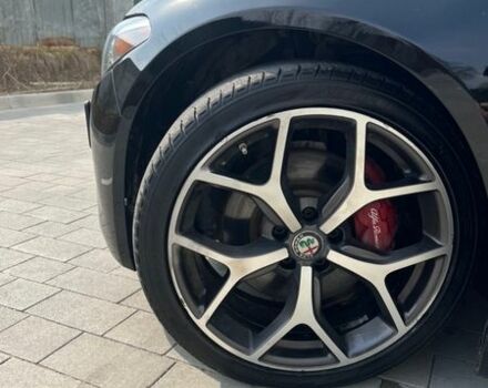 Чорний Альфа Ромео Джулія, об'ємом двигуна 2 л та пробігом 179 тис. км за 16800 $, фото 27 на Automoto.ua