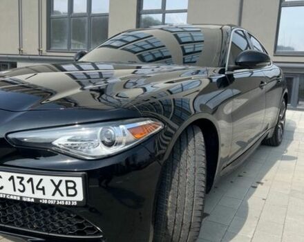 Чорний Альфа Ромео Джулія, об'ємом двигуна 2 л та пробігом 179 тис. км за 16800 $, фото 6 на Automoto.ua