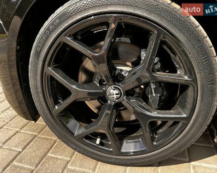 Черный Альфа Ромео Джулия, объемом двигателя 2 л и пробегом 29 тыс. км за 23999 $, фото 18 на Automoto.ua