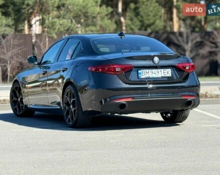 Чорний Альфа Ромео Джулія, об'ємом двигуна 2 л та пробігом 67 тис. км за 19990 $, фото 31 на Automoto.ua