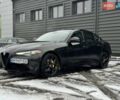 Чорний Альфа Ромео Джулія, об'ємом двигуна 2 л та пробігом 65 тис. км за 21900 $, фото 2 на Automoto.ua