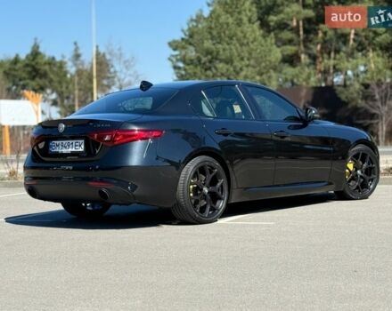 Чорний Альфа Ромео Джулія, об'ємом двигуна 2 л та пробігом 67 тис. км за 19990 $, фото 26 на Automoto.ua