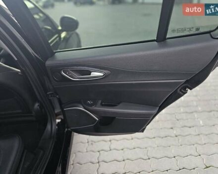 Альфа Ромео Джулия 2020 в Львове на Automoto.ua Черный Альфа Ромео Джулия, объемом двигателя 2 л и пробегом 92 тыс. км за 24400 $, фото 32 на Automoto.ua