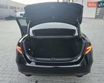 Альфа Ромео Джулия 2020 в Львове на Automoto.ua Черный Альфа Ромео Джулия, объемом двигателя 2 л и пробегом 92 тыс. км за 24400 $, фото 44 на Automoto.ua