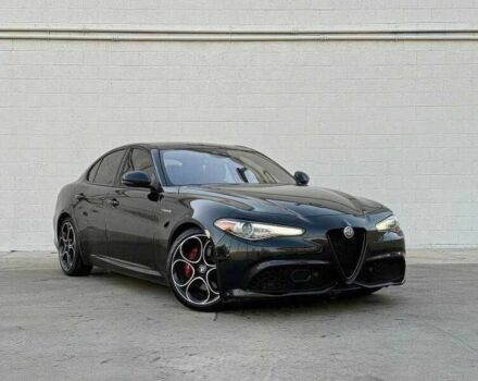 Черный Альфа Ромео Джулия, объемом двигателя 2 л и пробегом 43 тыс. км за 7500 $, фото 1 на Automoto.ua