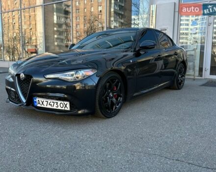 Черный Альфа Ромео Джулия, объемом двигателя 2 л и пробегом 100 тыс. км за 24999 $, фото 2 на Automoto.ua