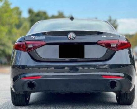 Черный Альфа Ромео Джулия, объемом двигателя 0 л и пробегом 56 тыс. км за 6000 $, фото 5 на Automoto.ua