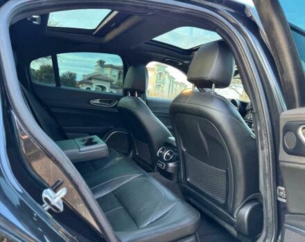 Чорний Альфа Ромео Джулія, об'ємом двигуна 2 л та пробігом 14 тис. км за 6900 $, фото 14 на Automoto.ua