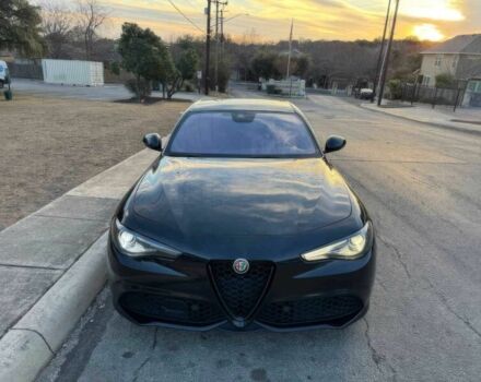 Чорний Альфа Ромео Джулія, об'ємом двигуна 2 л та пробігом 14 тис. км за 6900 $, фото 1 на Automoto.ua
