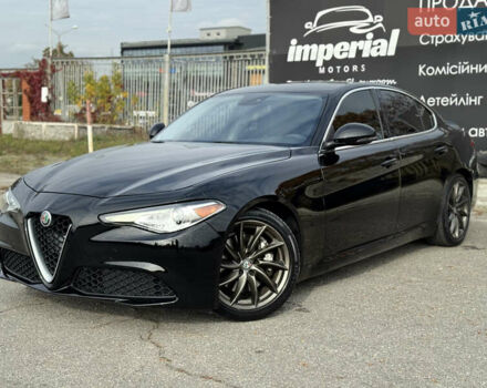 Чорний Альфа Ромео Джулія, об'ємом двигуна 2 л та пробігом 58 тис. км за 19999 $, фото 1 на Automoto.ua